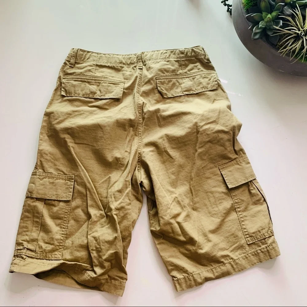 Old Navy Khaki Shorts Kids 18 shorts tan